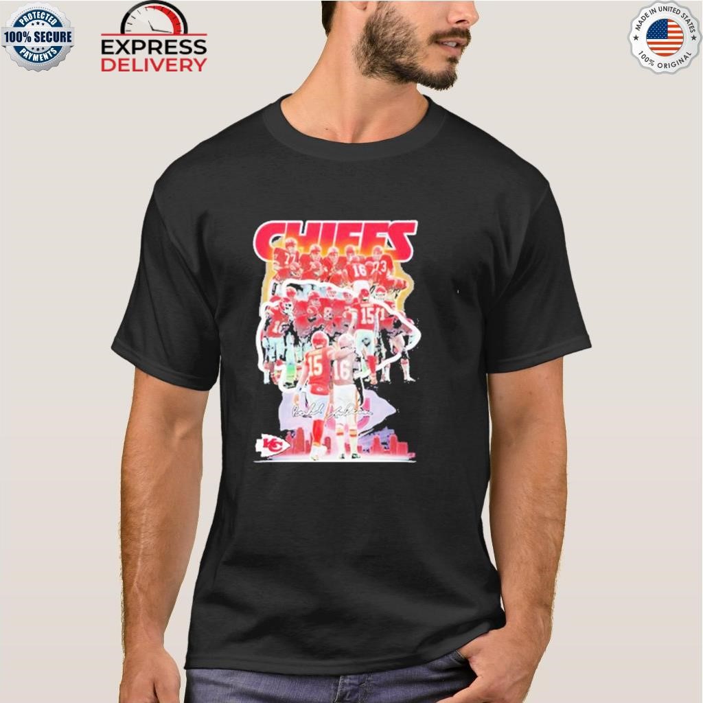 Kansas city Chiefs with signatures shirt