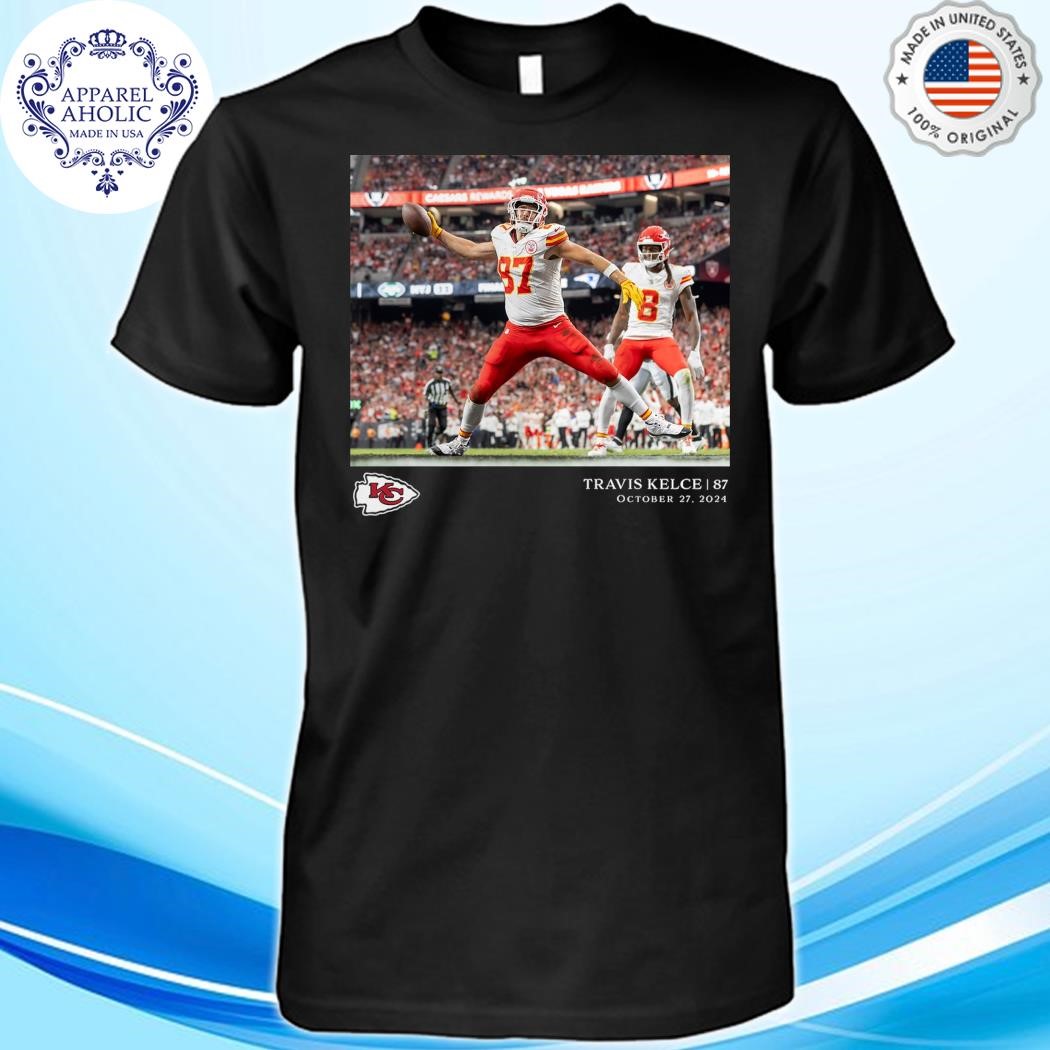 Official Kansas City Chiefs Travis Kelce Black NFL Flash Features Week 8 Shirt